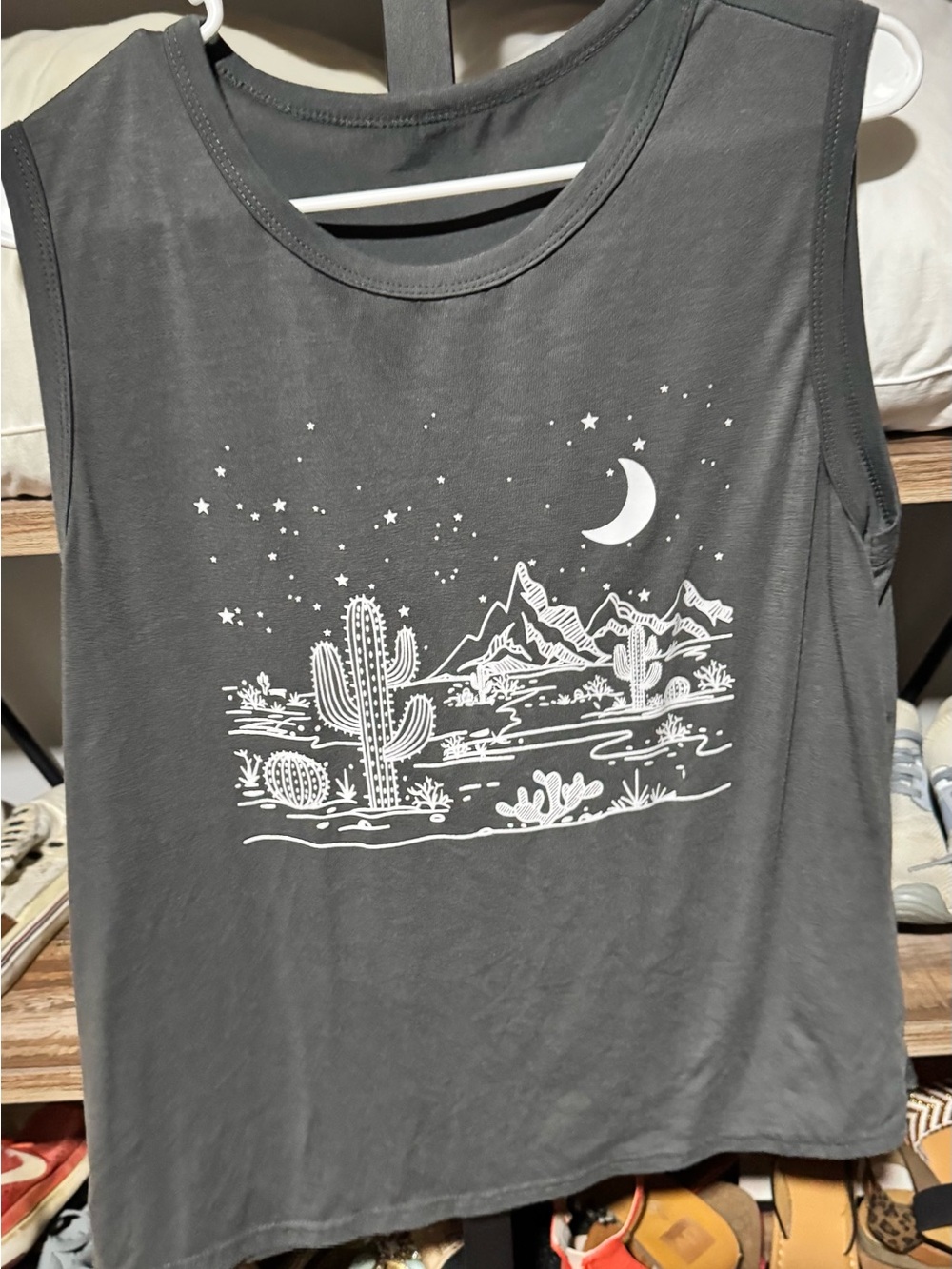 SHEIN Gray Desert Graphic Muscle Tank with White Moon & Cactus Print